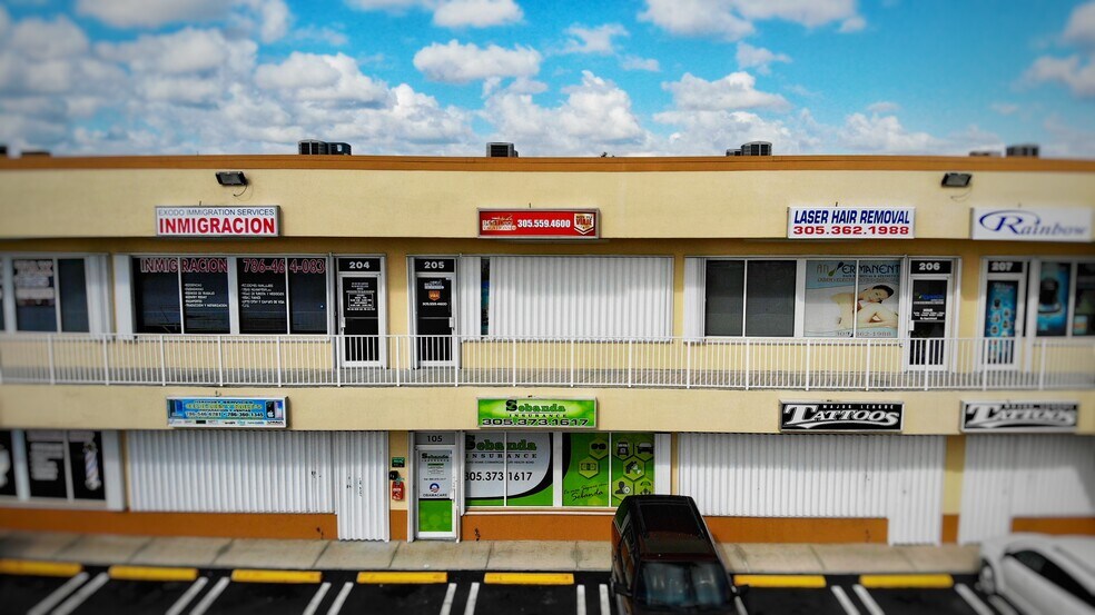 More Photos Of 5580 W 16th Ave, Hialeah Medical For Lease