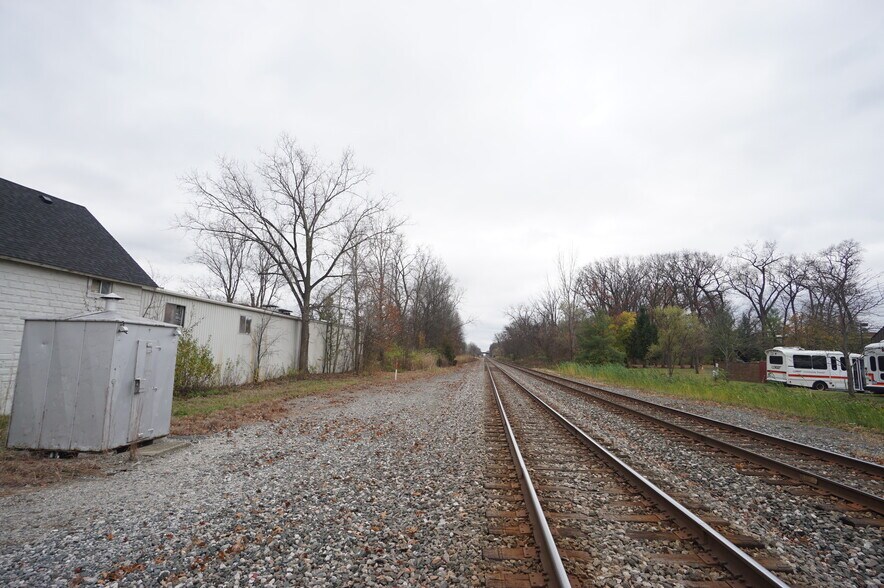 More Photos Of 36135 Bibbins St, Romulus Warehouse For Sale