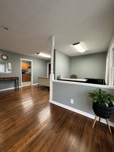 More Photos Of 5652 Highway 100, Lyles General Retail For Sale