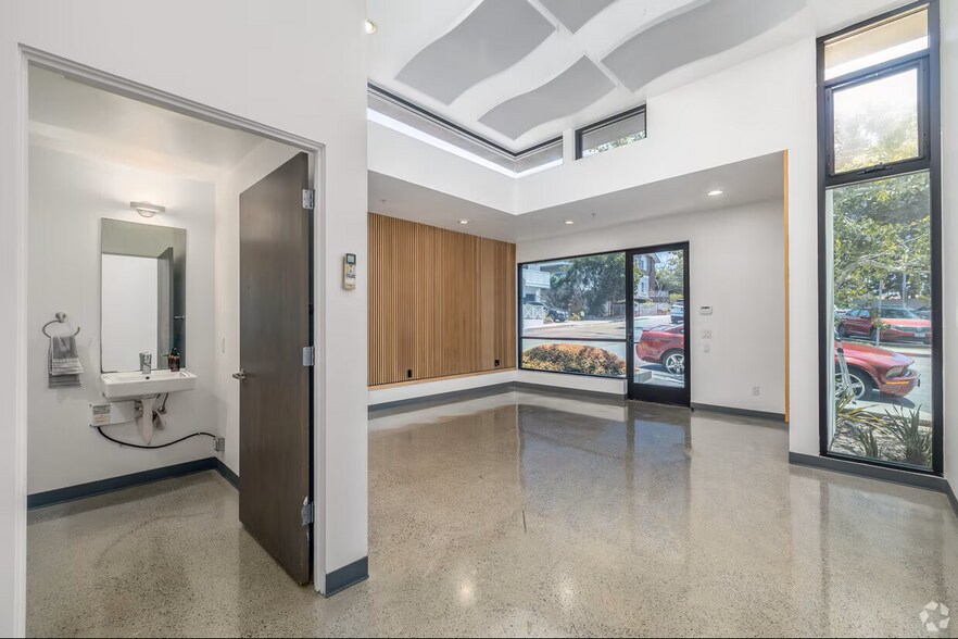 Primary Photo Of 627 Aviation Way, Manhattan Beach Loft Creative Space For Sale
