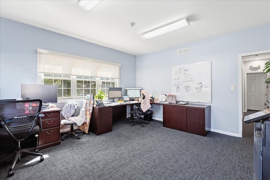 More Photos Of 96 Freneau Ave, Matawan Office For Sale