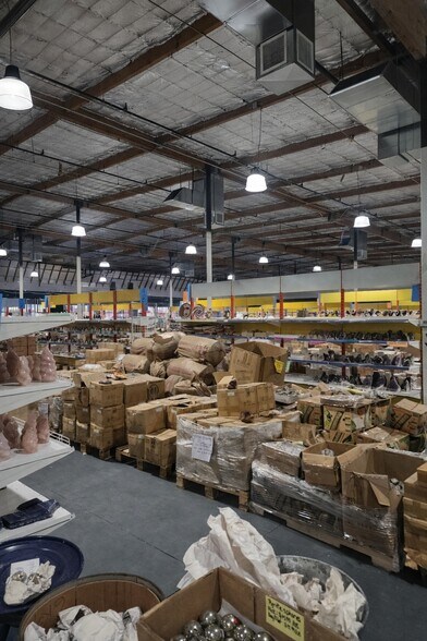 More Photos Of 3754 S 16th Ave, Tucson Freestanding For Sale