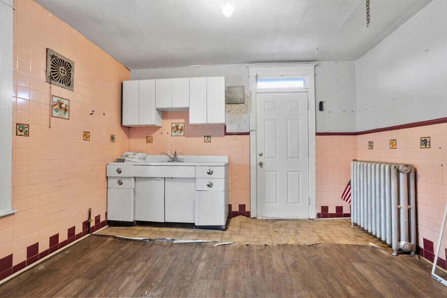 More Photos Of 2222 Macdade Blvd, Holmes Specialty For Sale