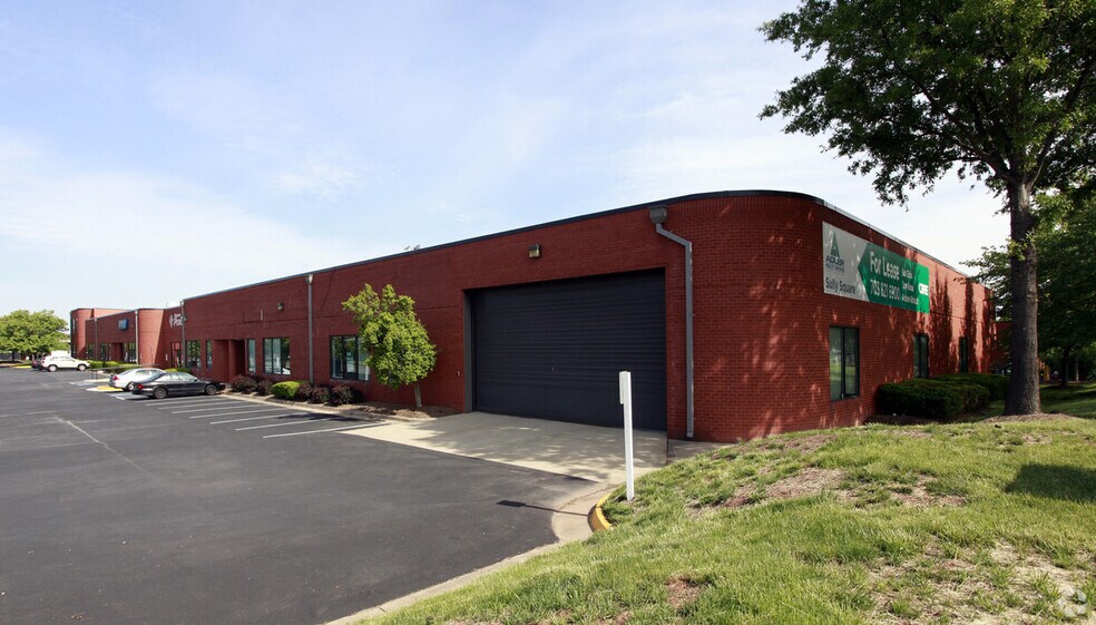 More Photos Of 4080 Walney Rd, Chantilly Flex For Lease