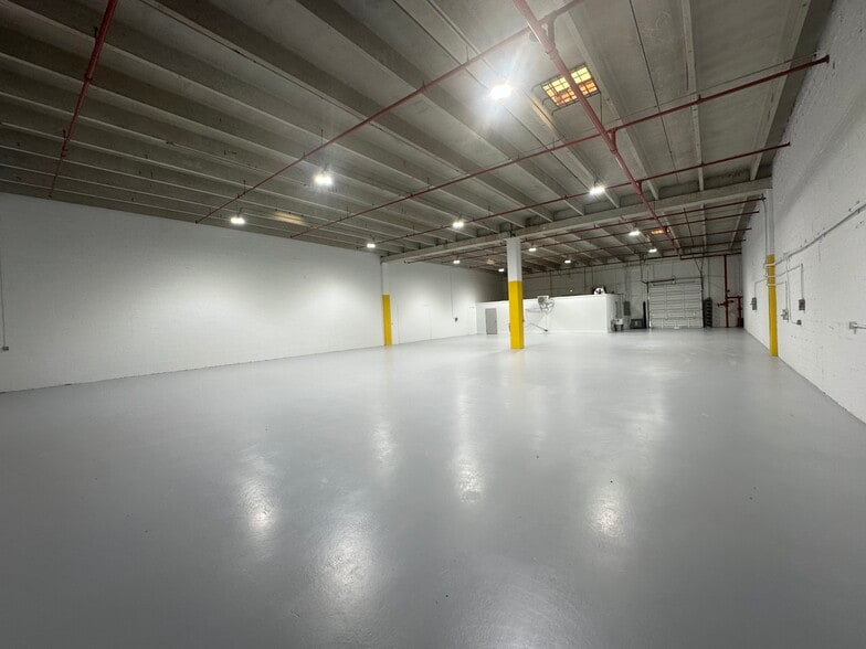 More Photos Of 7212-7282 NW 33rd St, Miami Unknown For Lease