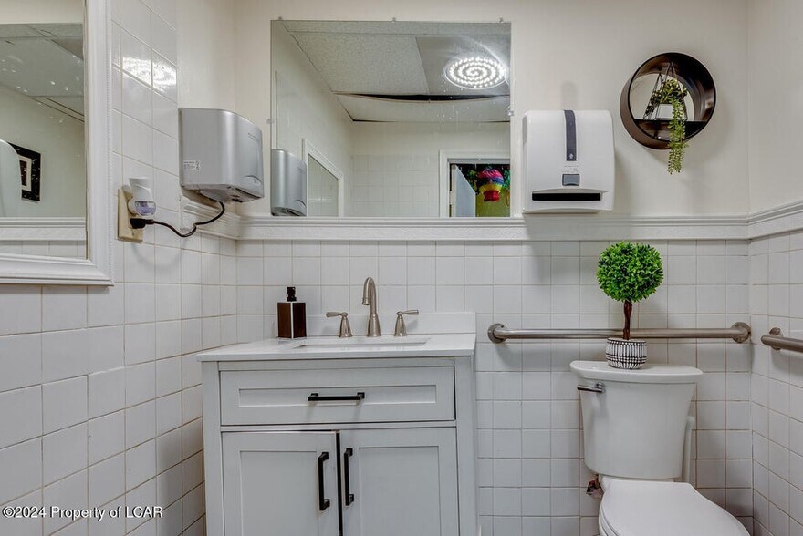 More Photos Of 215 George Ave, Wilkes Barre Storefront Retail Residential For Sale