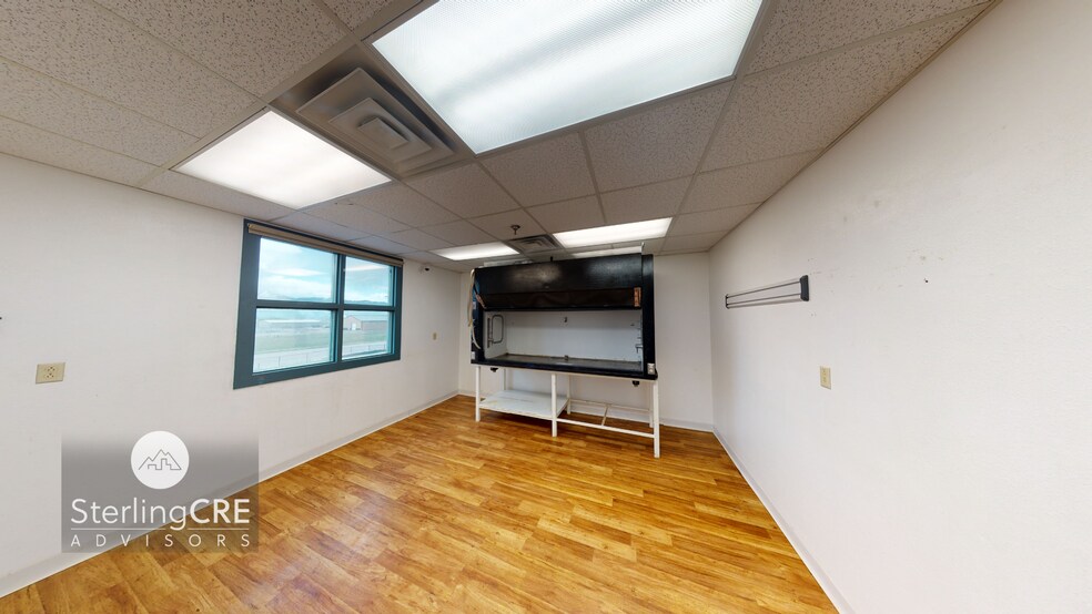 More Photos Of 5840 Expressway, Missoula Warehouse For Lease