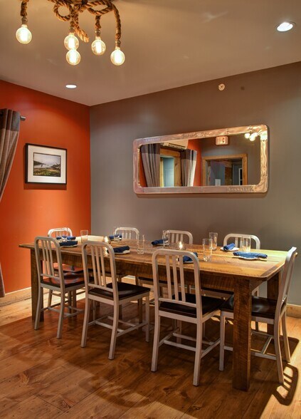 More Photos Of 173 Port Rd, Kennebunk Freestanding For Sale