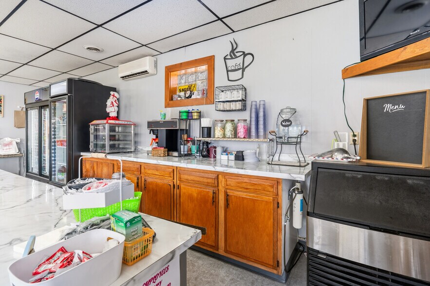 More Photos Of 130 W Lisbon St, Waynesburg Restaurant For Sale