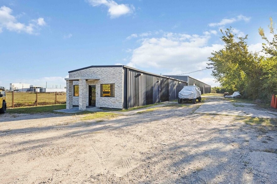 Primary Photo Of 9740 Sheldon Rd, Houston Industrial For Sale