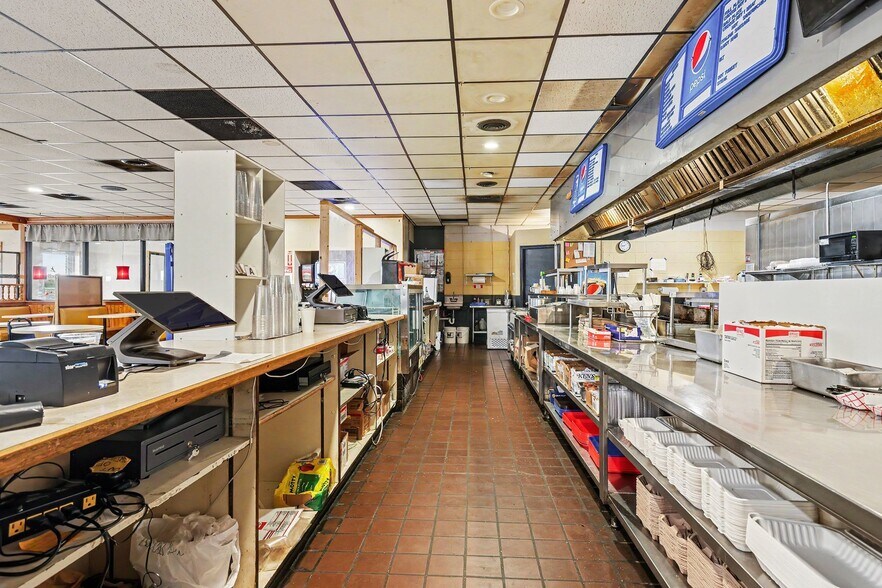 More Photos Of 552 Rt-104, Ontario Restaurant For Sale
