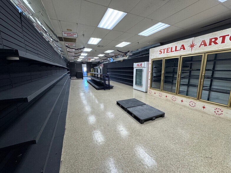 More Photos Of 130-162 Shield St, West Hartford Unknown For Lease