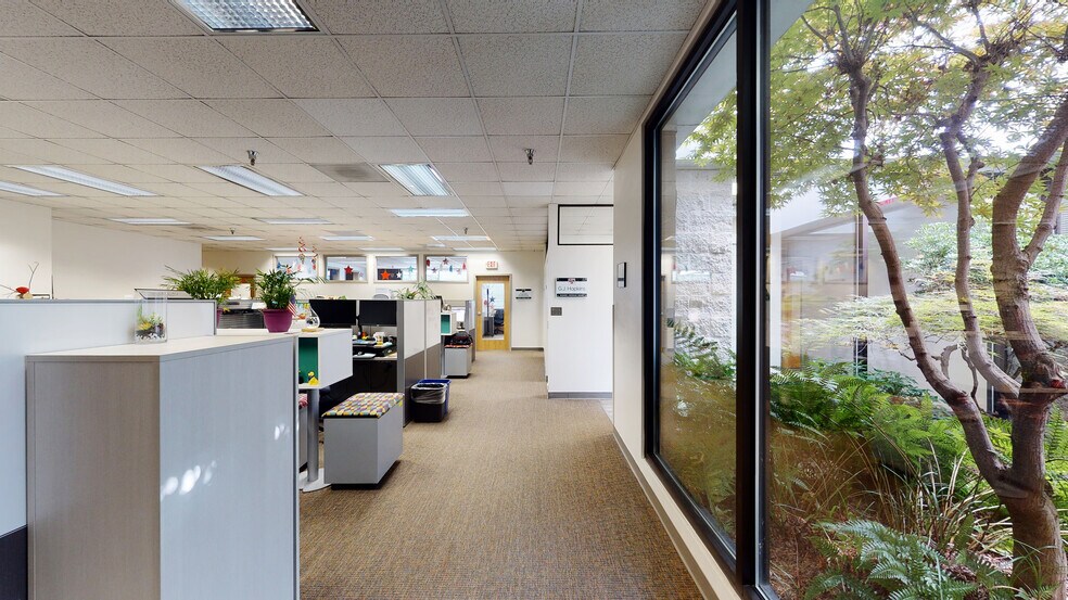 More Photos Of 442 Rutherford Ave NE, Roanoke Office For Lease