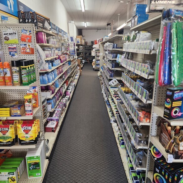 More Photos Of 104 S Main St, Evart Storefront For Sale