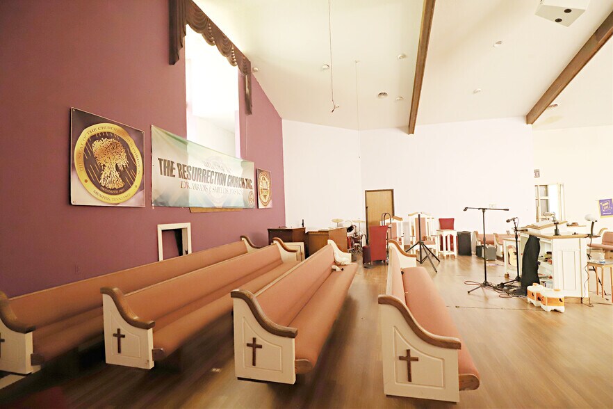 More Photos Of 5165 M L King Ave, Flint Religious Facility For Sale
