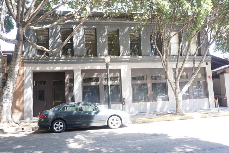 More Photos Of 101 W Green St, Pasadena Storefront Retail Office For Sale