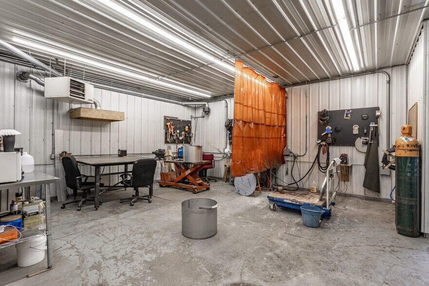 More Photos Of 204 Washington st, Frankton Industrial For Sale