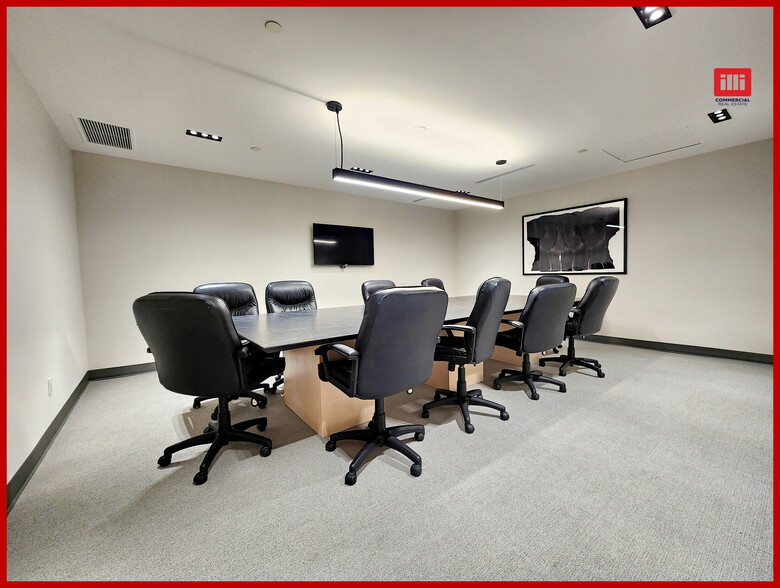 More Photos Of 5121 Van Nuys Blvd, Sherman Oaks Office Residential For Lease