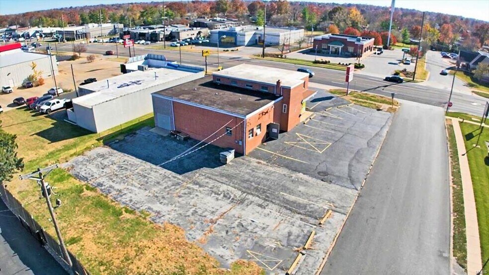 More Photos Of 9979 Watson Rd, Saint Louis Storefront Retail Office For Sale