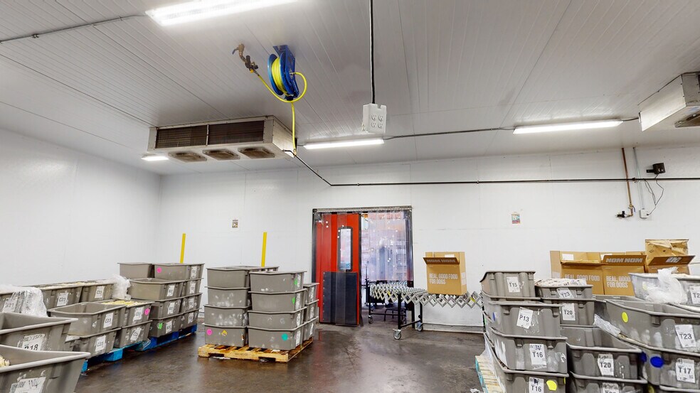 More Photos Of 415 E 10th St, Pittsburg Warehouse For Sale