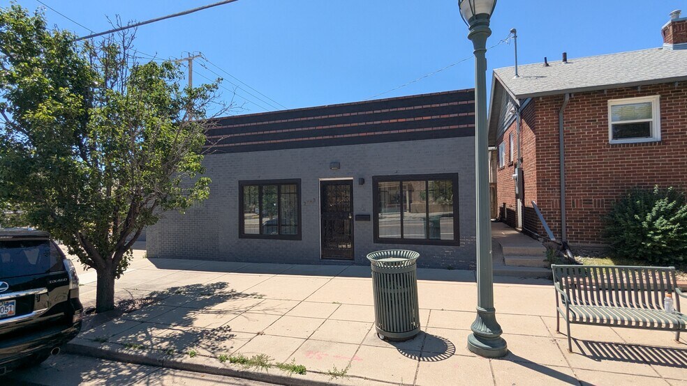 More Photos Of 2842 W 44th Ave, Denver Storefront For Lease