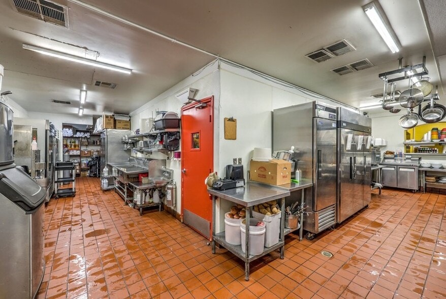 More Photos Of 1108 E Lake Mead Blvd, North Las Vegas Restaurant For Lease