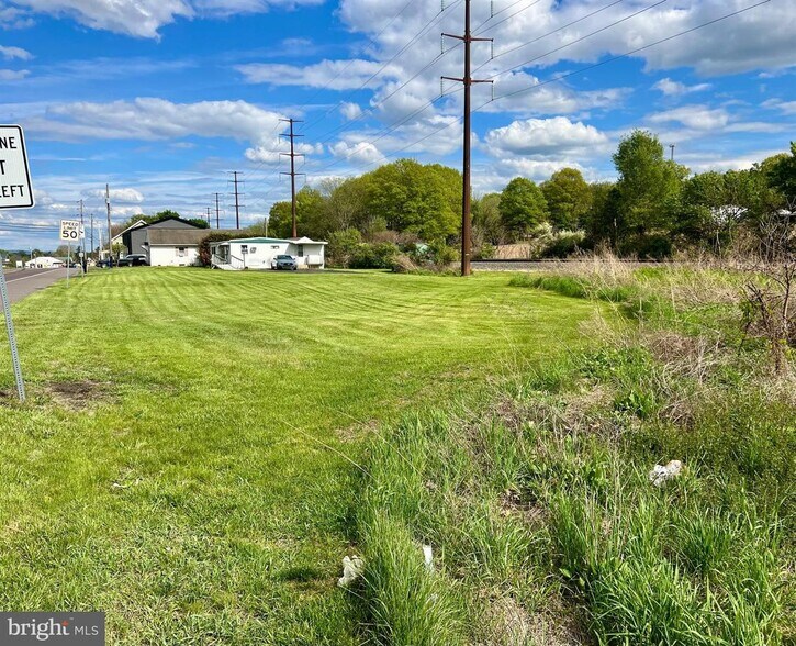 Primary Photo Of 686 W Penn Ave, Robesonia Land For Sale