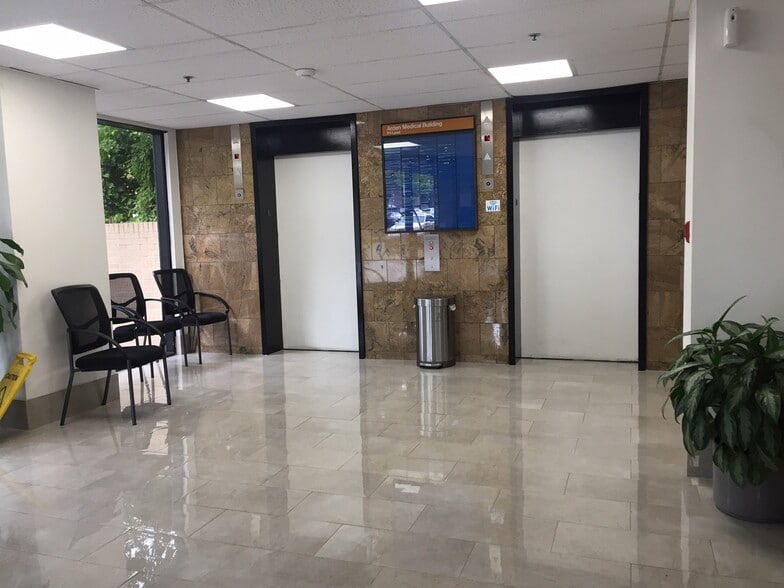 More Photos Of 435 Arden Ave, Glendale Medical For Lease