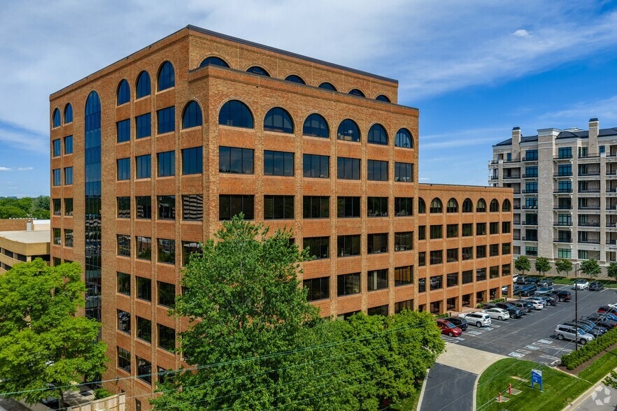 More Photos Of 102 Woodmont Blvd, Nashville Office For Lease