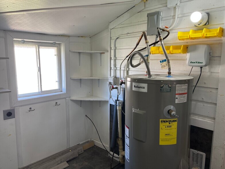 More Photos Of 804 S Bailey Ave, North Platte Flex For Sale