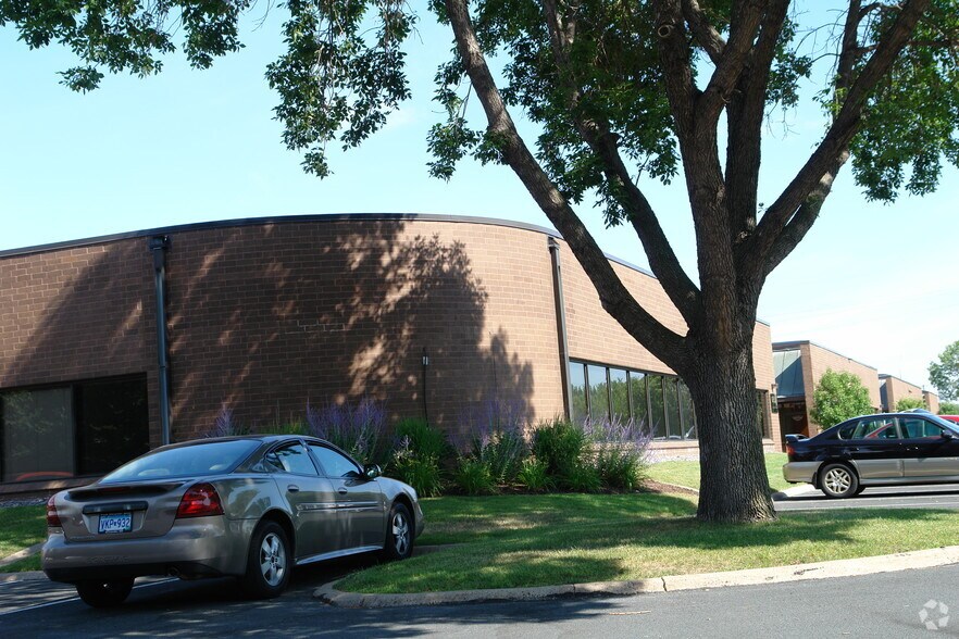 More Photos Of 1801 American Blvd E, Bloomington Research And Development For Sale