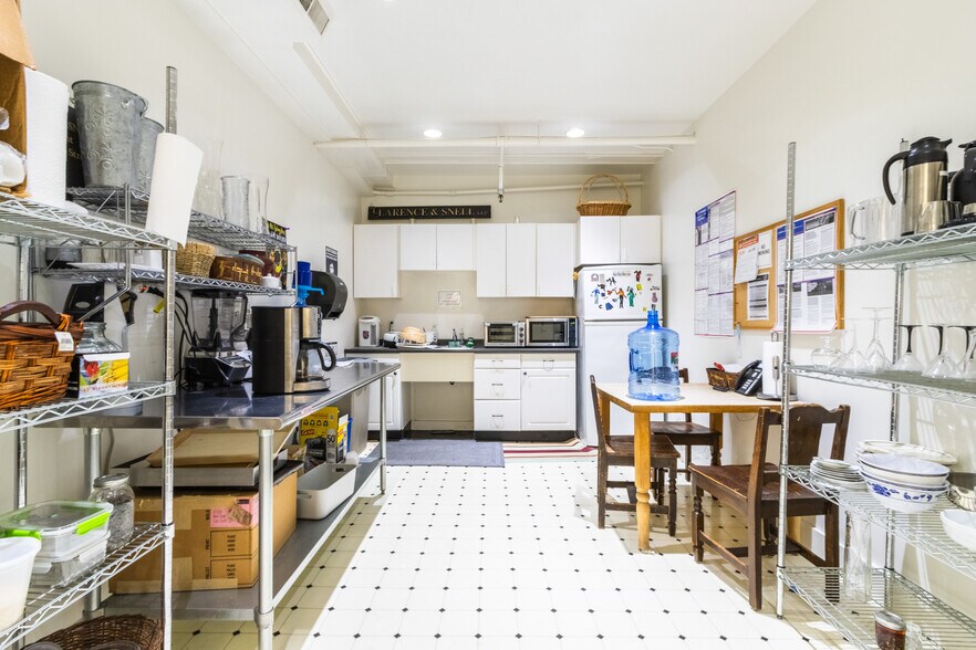 More Photos Of 899 Ellis St, San Francisco Office For Lease