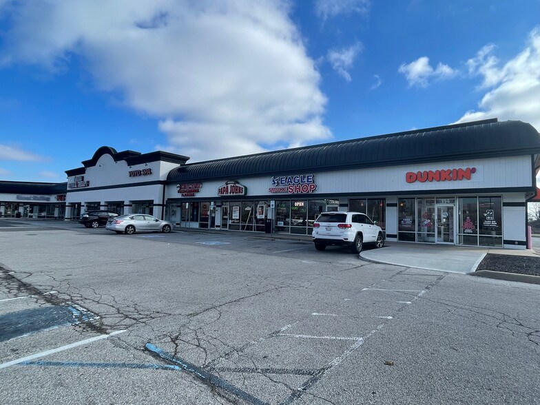 More Photos Of 7015 S Kentucky Ave, Camby Storefront Retail Office For Lease