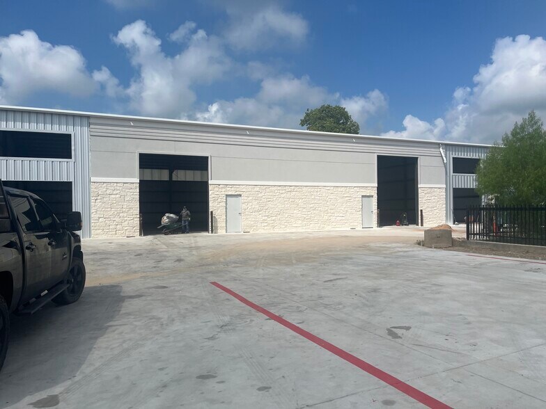 Primary Photo Of 12717 Shiloh Church Rd, Houston Manufacturing For Lease