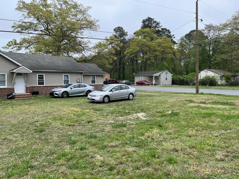 More Photos Of 24567 DuPont Blvd, Georgetown Truck Terminal For Sale