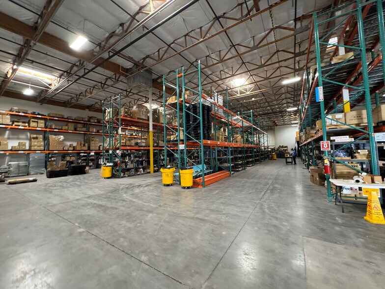 More Photos Of 7300 W Boston St, Chandler Warehouse For Lease