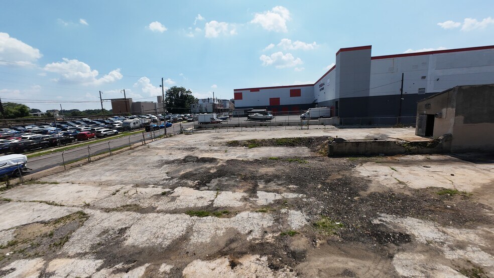 More Photos Of 355 E Price St, Philadelphia Land For Lease