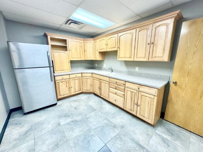 More Photos Of 502 NW Highway 270, Woodward Truck Terminal For Lease