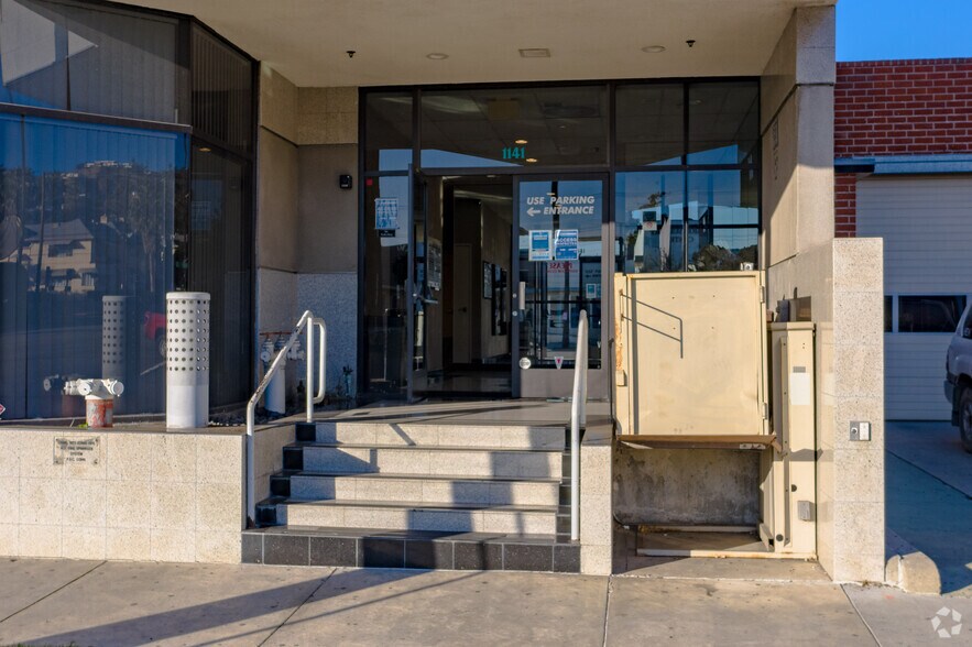 More Photos Of 1141 N Brand Blvd, Glendale Medical For Lease