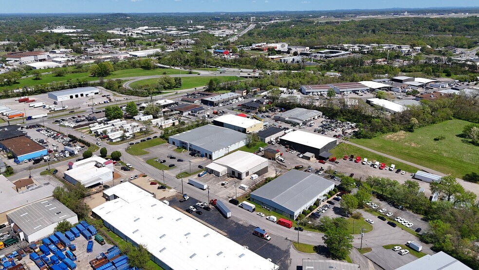 More Photos Of 208 Blanton Ave, Nashville Warehouse For Lease