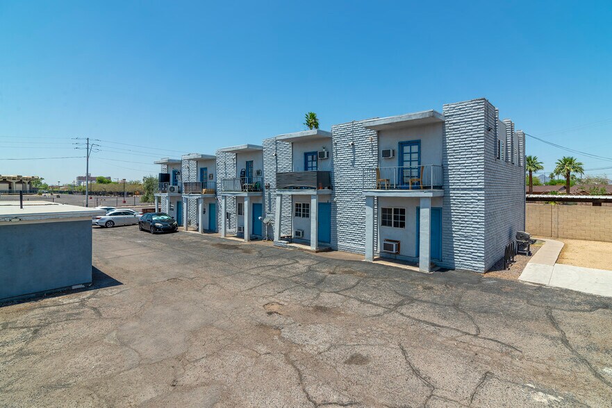 More Photos Of 525 N 32nd St, Phoenix Apartments For Sale