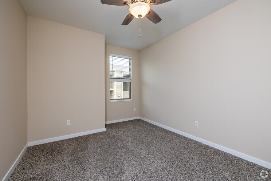 More Photos Of 13399 Charlotte St, Kansas City Apartments For Sale