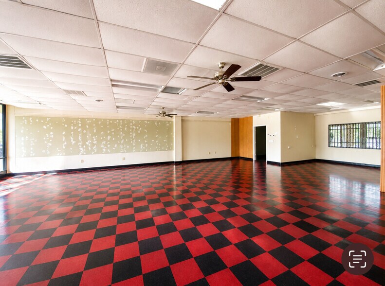 More Photos Of 5815-5865 W Gulf Bank Rd, Houston Storefront For Lease