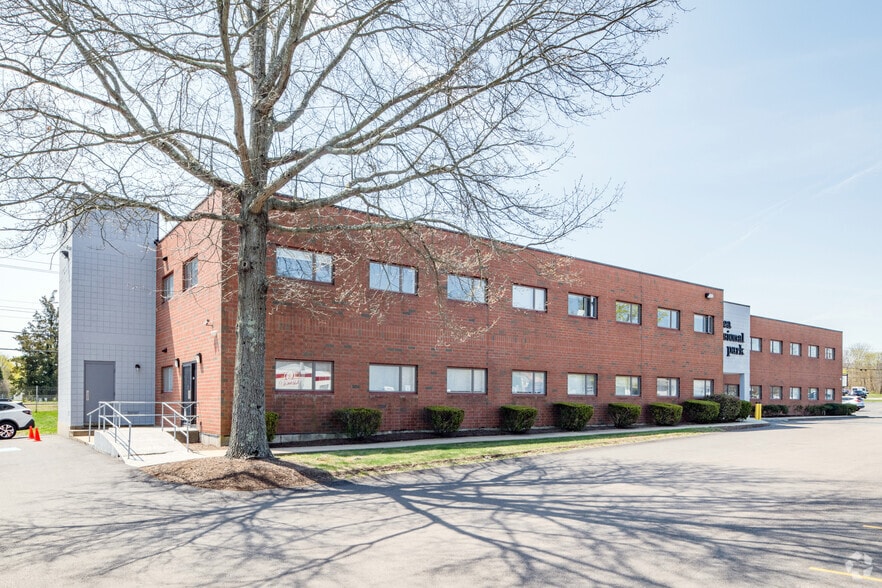More Photos Of 1010 GAR Hwy, Swansea Office For Sale