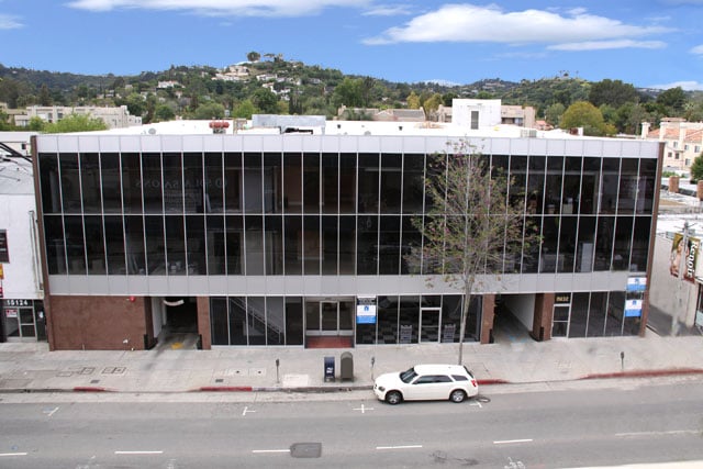 More Photos Of 15130-15132 Ventura Blvd, Sherman Oaks Office For Lease