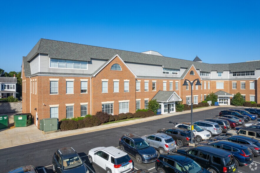 More Photos Of 100 S Main St, Smyrna Office For Sale