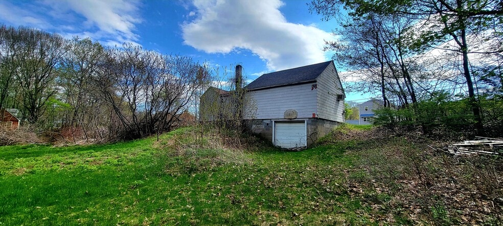 More Photos Of 330 Route 125, Brentwood Freestanding For Sale