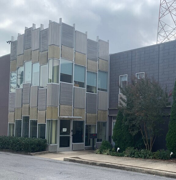 More Photos Of 5321 First Pl NE, Washington Office For Sale