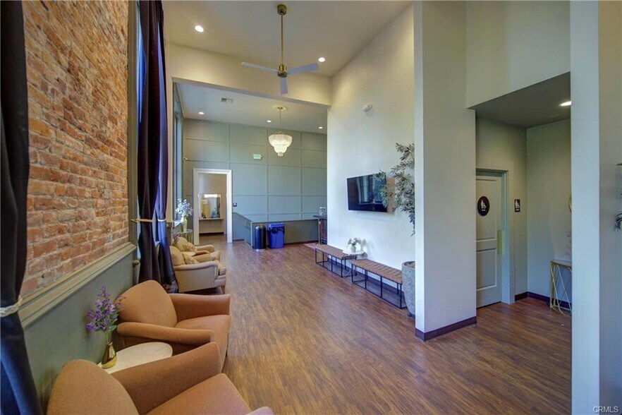 More Photos Of 105 Broadway St, Chico General Retail For Sale