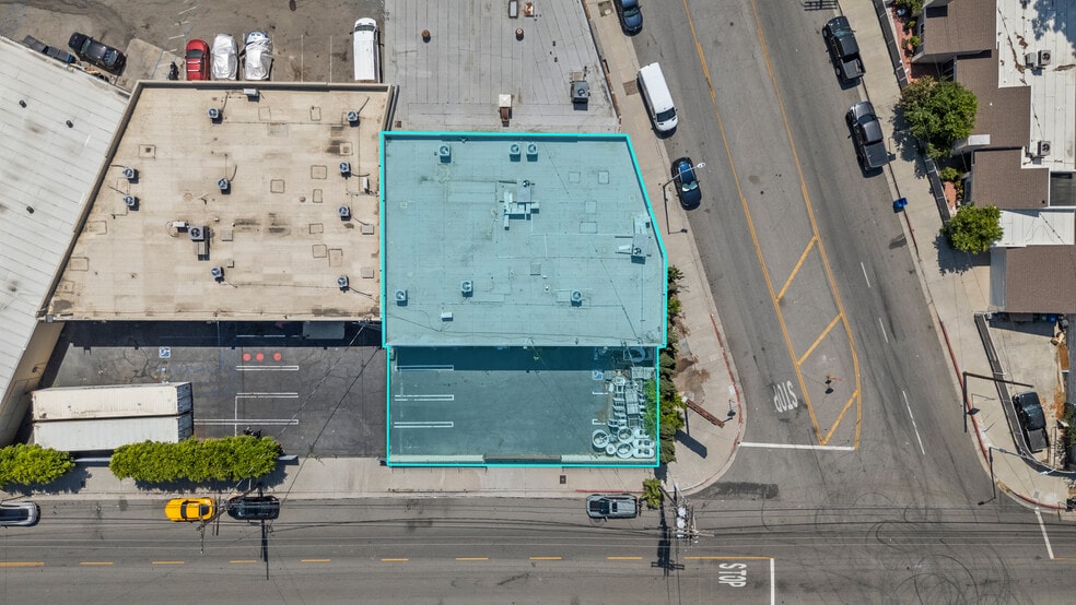 More Photos Of 7425 Bellaire Ave, North Hollywood Warehouse For Sale